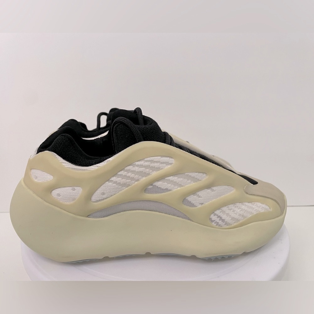Cream and White Sneakers - Size 5